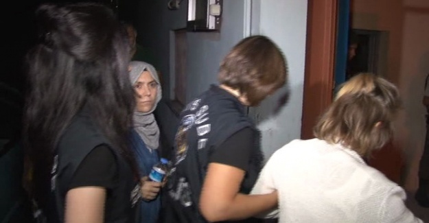 Nazlı Ilıcak ve Hanım Büşra Erdal cezaevine konuldu