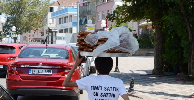 ’Simit sattık, su sattık, vatanı satmadık’