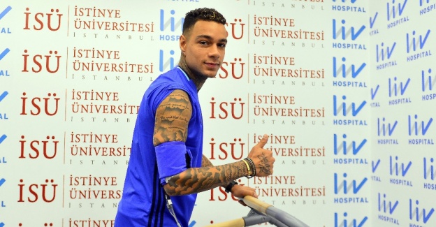 Van der Wiel imzayı bugün atıyor