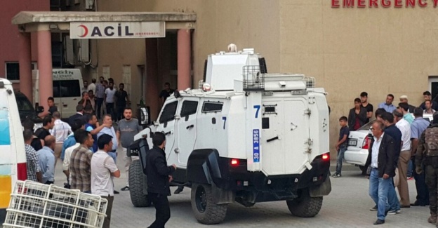 Zırhlı polis aracı takla attı: 7 yaralı