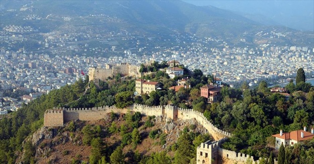 79 milletten insanın tercihi Alanya
