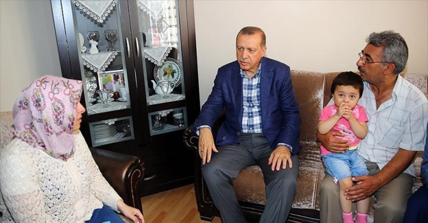 Cumhurbaşkanı Erdoğan'dan şehit düşen Hüseyin Kısa'nın ailesine ziyaret
