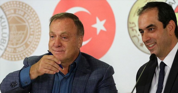 Fenerbahçe'de Advocaat imzayı attı