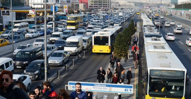 İstanbul’da ulaşıma ’miting’ ayarı