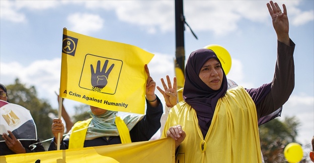 Rabia katliamı Londra'da protesto edildi