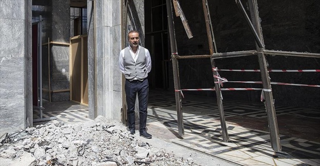 Sanatçı Yılmaz Erdoğan, Hakkari için TBMM'yi ziyaret etti
