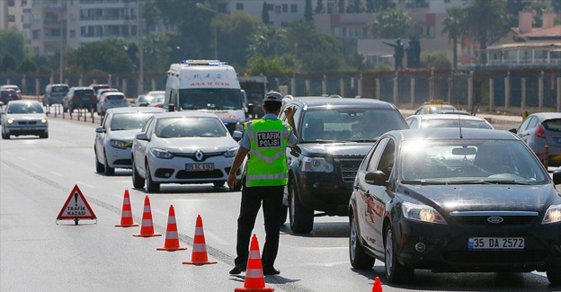 Bayram tatilinde trafiğe sıkı denetim
