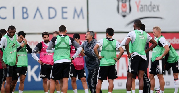 Beşiktaş'ta derbi mesaisi