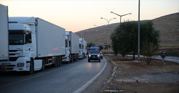 BM'nin 14 yardım TIR'ı İdlib'e hareket etti