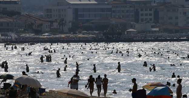 Çeşme'de bayram tatilinde hedef 1 milyon turist
