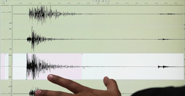 Manisa Akhisar'da orta şiddetli deprem