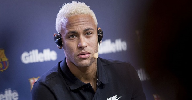 Neymar Barcelona'da mutlu