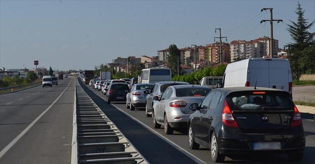 Tatilcilere 'dönüş yolculuğu' uyarısı
