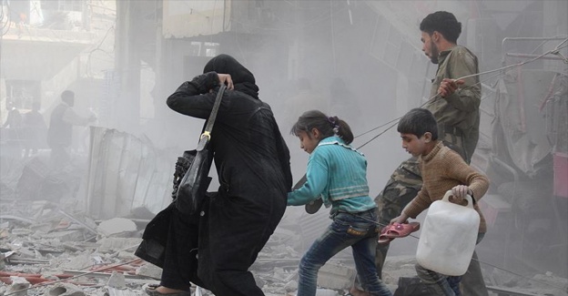 
Suriye'de rejim Duma'yı füzelerle vurdu:9 ölü
