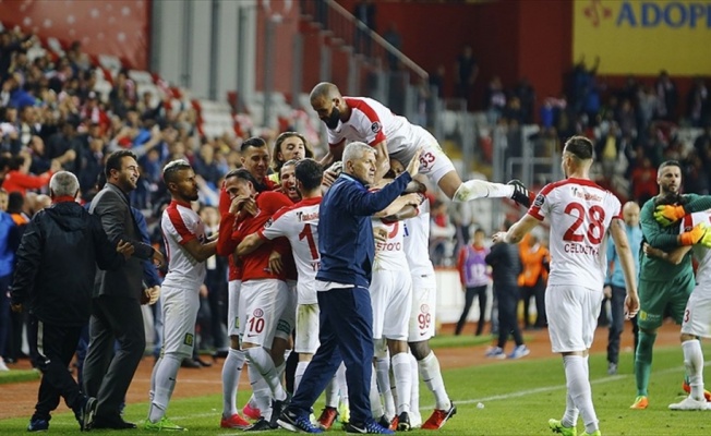 Antalyaspor uzatmalarda kazandı