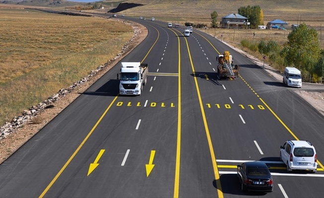 Bölünmüş yolda 2023 hedefi 36 bin 500 kilometre