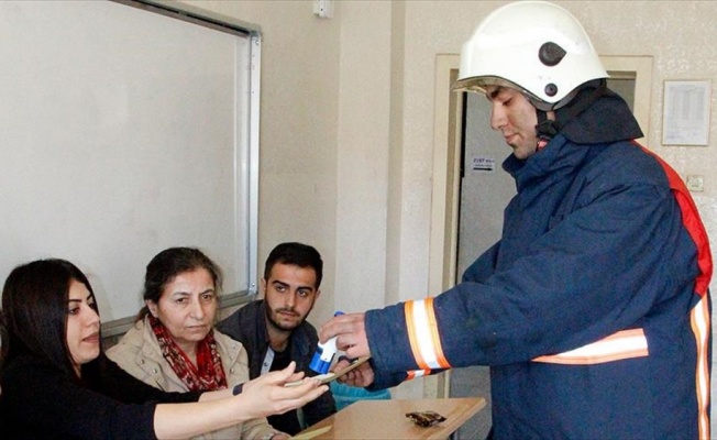 Önce yangına sonra sandığa gittiler