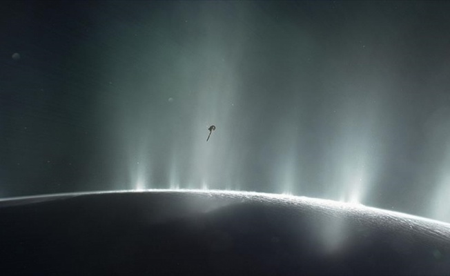 Satürn'ün uydusunda hayatı destekleyecek kanıtlar bulundu