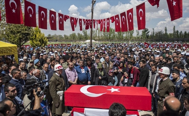 Şehit Uzman Çavuş Düver son yolculuğuna uğurlandı