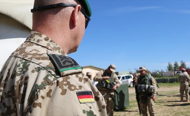 Alman askerin faaliyetleri orduda görmezden gelinmiş