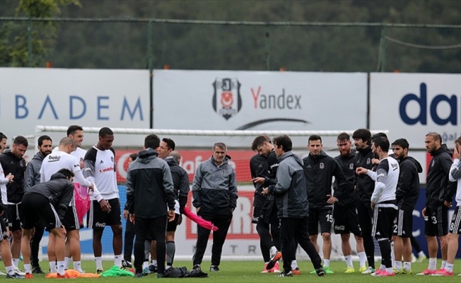 Beşiktaş'ta Demba Ba ve Hutchinson sevinci