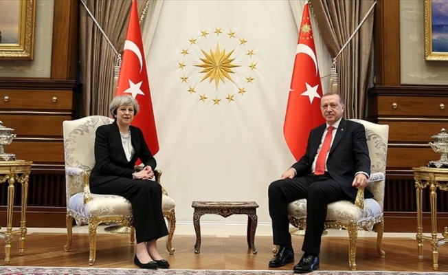 Cumhurbaşkanı Erdoğan, May ile telefonda görüştü