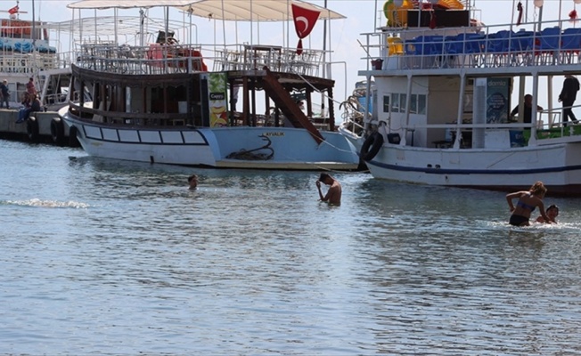 Edremit Körfezi'nde '33 derece' yoğunluğu