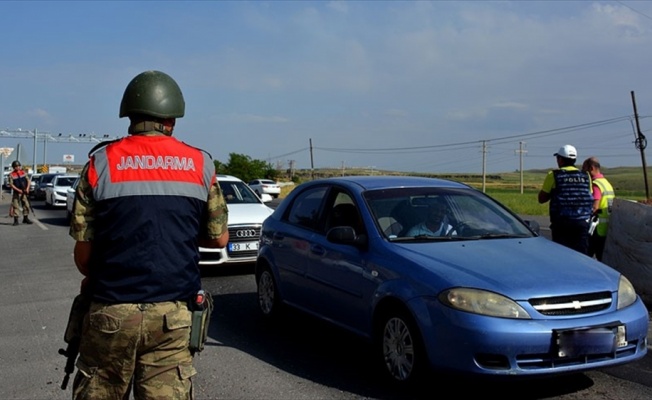 Emniyet ve Jandarmadan eş zamanlı trafik kontrolü