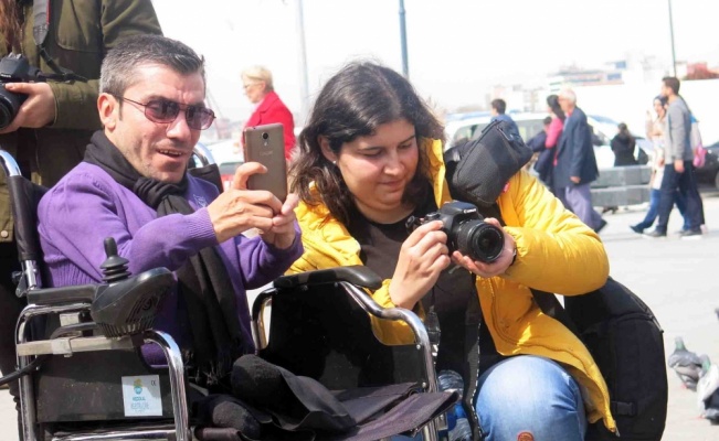 Engelli kursiyerlerin fotoğraflarından sergi