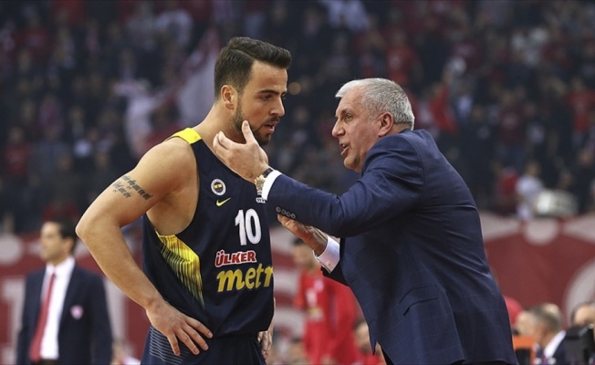 Fenerbahçe Erkek Basketbol Takımı Kaptanı Mahmutoğlu: Dörtlü Final düşüncesiyle yatıp kalkıyoruz