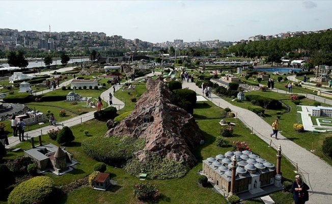 Miniatürk'te yenilenen maketler ziyaretçilerle buluştu