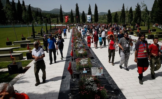 Soma şehitleri facianın 3. yılında anılıyor