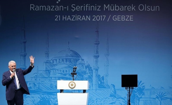 Başbakan Yıldırım: Hiç kimse Türkiye'yi medeniyet yolculuğundan geri çeviremez