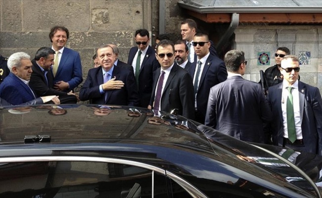 Cumhurbaşkanı Erdoğan, cuma namazını Kayseri'de kıldı