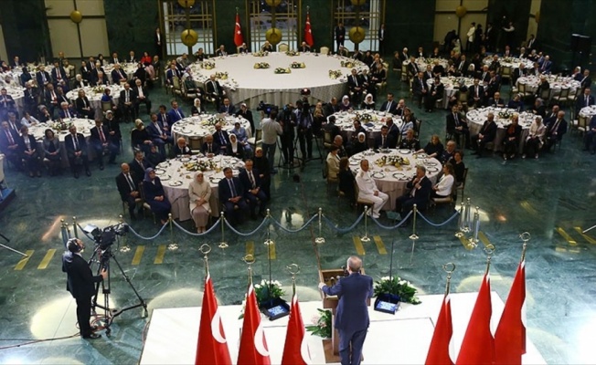 Cumhurbaşkanı Erdoğan'dan esnafa iftar daveti