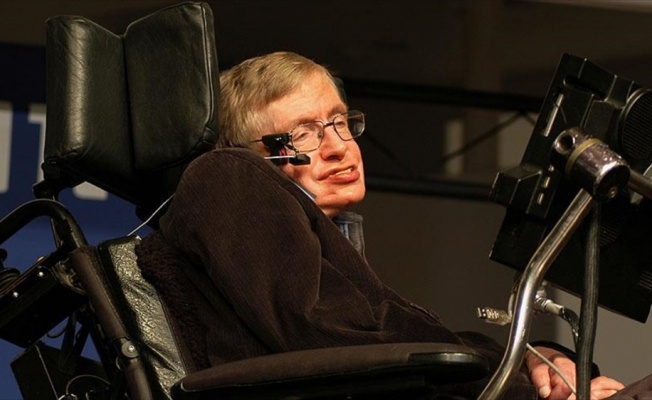 Hawking'den Trump'ın Dünya'yı Venüs'e çevirebileceği uyarısı