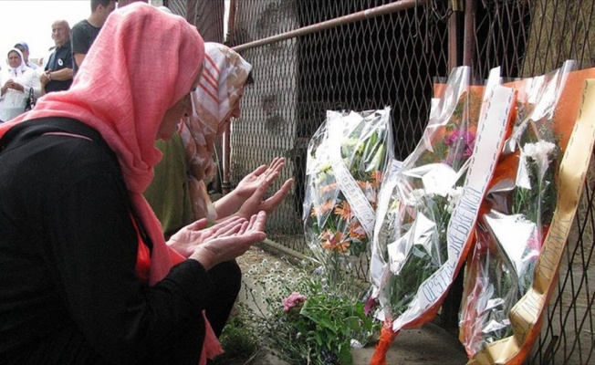 Kravica'da katledilen Boşnaklar unutulmadı