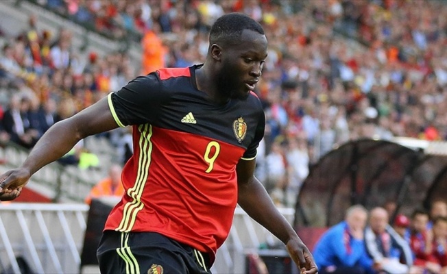 Manchester United, Lukaku'yu renklerine bağladı