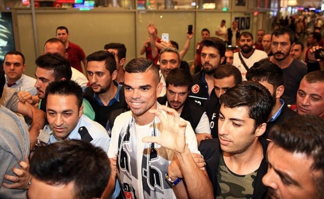 Pepe İstanbul'da coşkuyla karşılandı