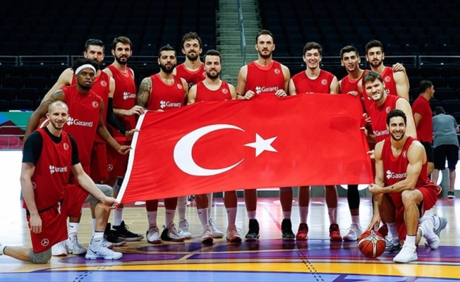 A Milli Basketbol Takımı parkeye çıkıyor