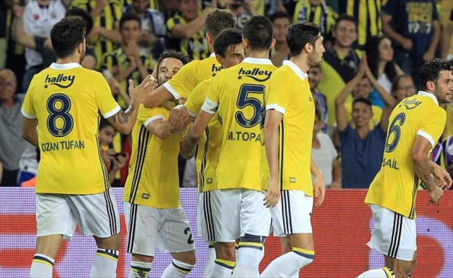 Fenerbahçe Cagliari'yi 1-0 yendi