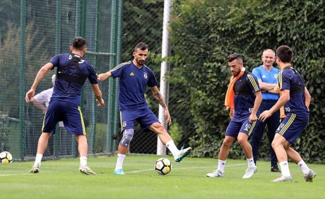 Fenerbahçe, hazırlık maçında Cagliari'yi ağırlayacak