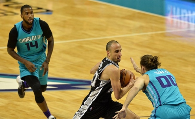 Ginobili sözleşmesini uzattı