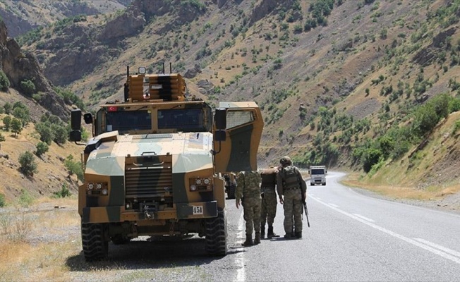 Hakkari'de 4 PKK'lı terörist etkisiz hale getirildi