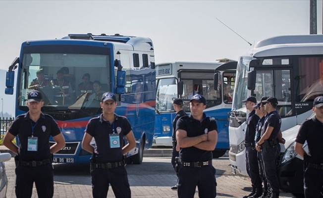 Mahkeme başkanından FETÖ sanıklarının avukatlarına tepki