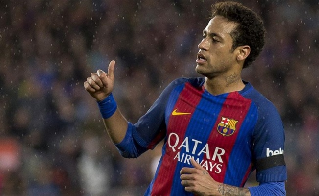 Neymar rekor bedelle Paris Saint-Germain'de