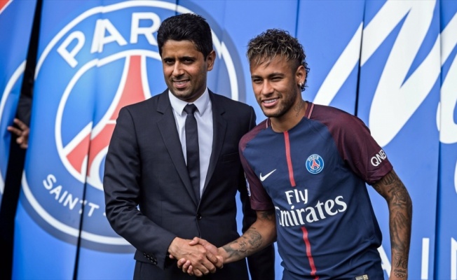 Paris Saint-Germain, Neymar'ı basına tanıttı