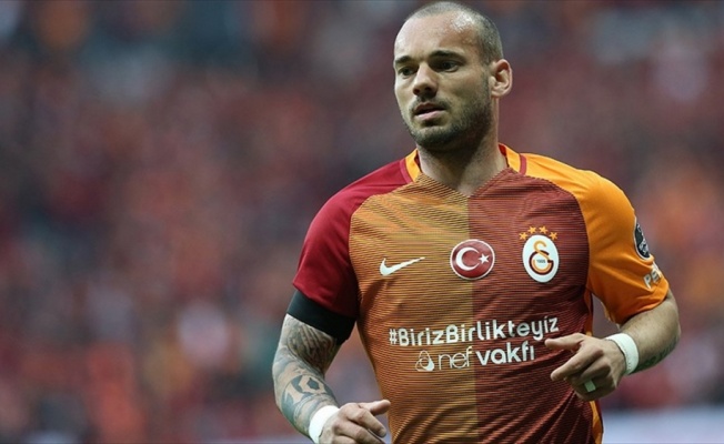 Sneijder resmen Nice'te