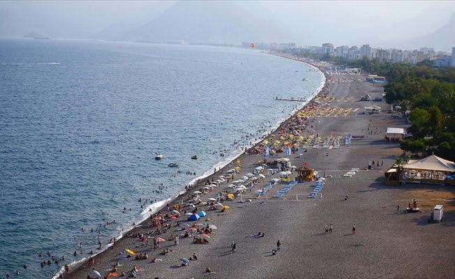 Antalya'ya 4 milyon Rus turist