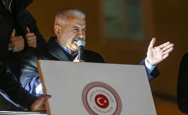 Başbakan Yıldırım: Irkçılık yapan bizden değildir